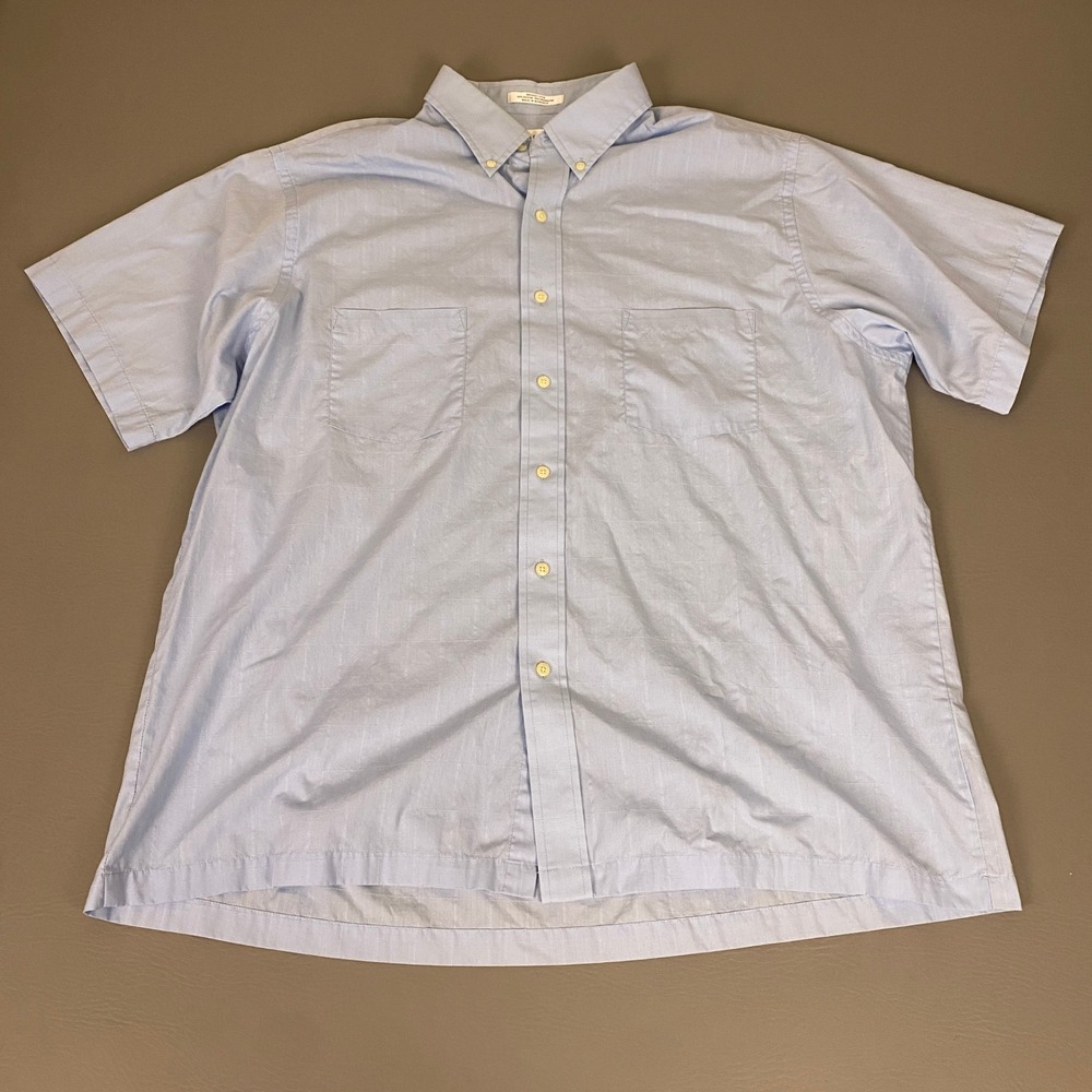 Van Heusen Button Down Shirt Men's XL‎ Light Blue Wrinkle Free Short Sleeve Grid
